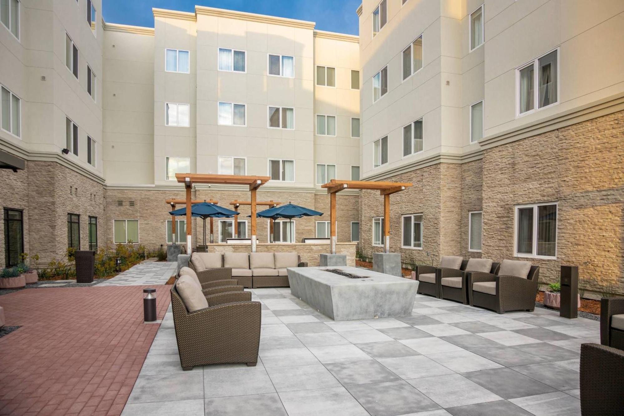 Fairfield Inn & Suites By Marriott San Jose North/Silicon Valley Exterior foto